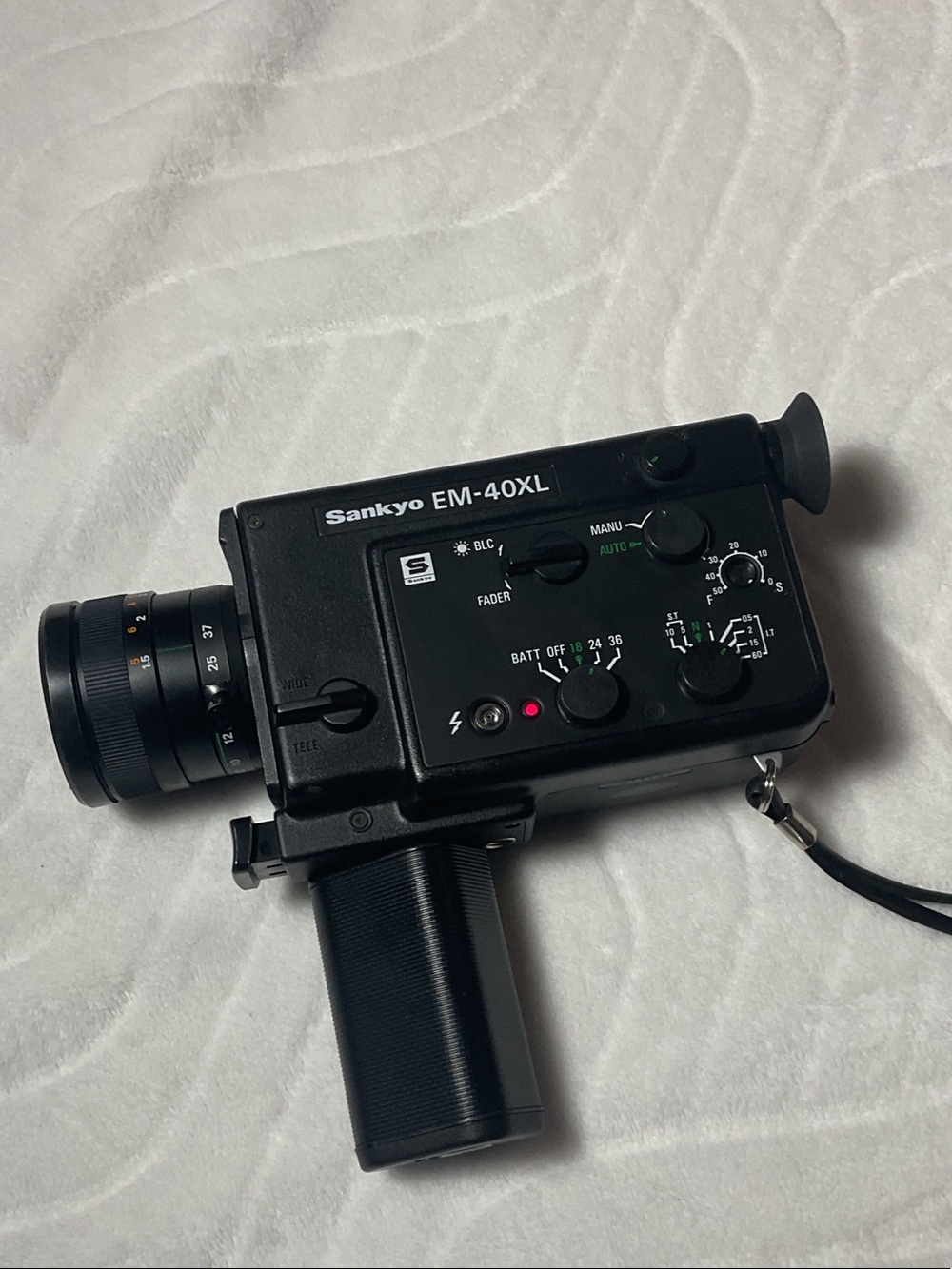 EM-40XL Vintage Black Super 8 Movie Camera parts restoration